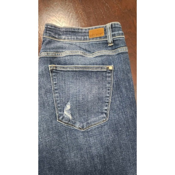 Judy Blue Boyfriend Fit Jeans Size 22w Plus Women Mid Wash High Rise distressed - Picture 6 of 11